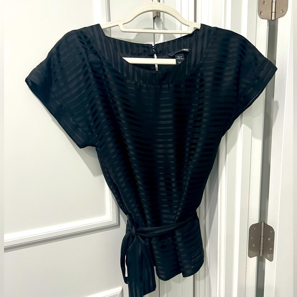 H&M top like new